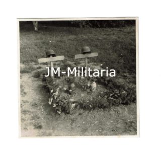 German Field Grave Picture