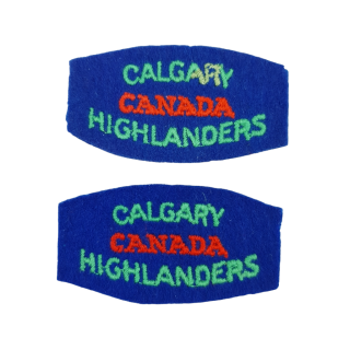 Calgary Highlanders Of Canada – Pair Of Shoulder Titles