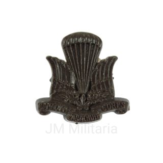 Canadian Parachute Corps – Bakelite Cap Badge With Pin