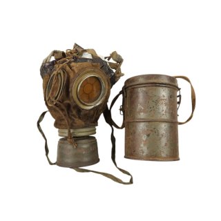 German WWI M1915 Gasmask And Canister