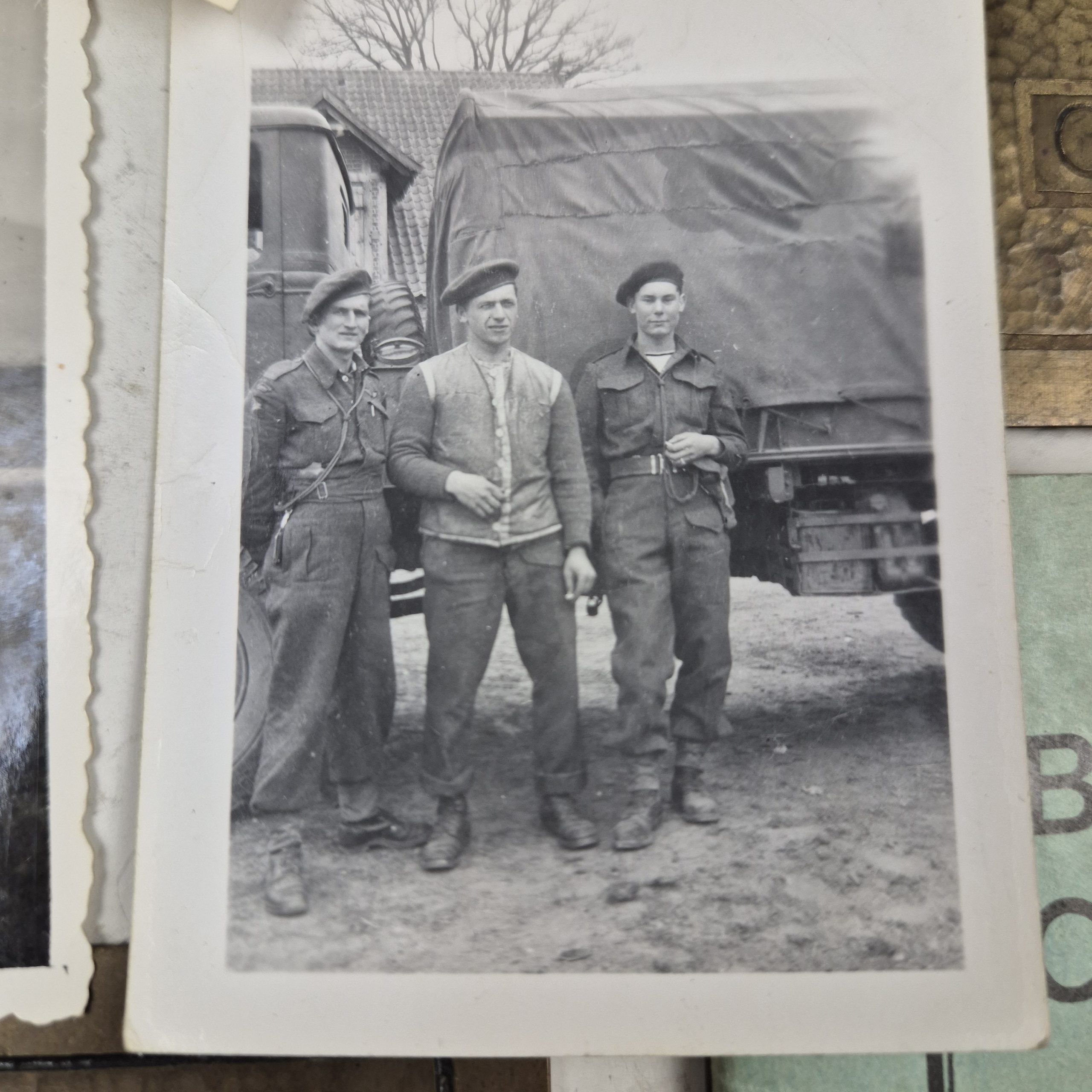 Cameron Highlanders of Ottawa grouping - William SNELLING - Image 6