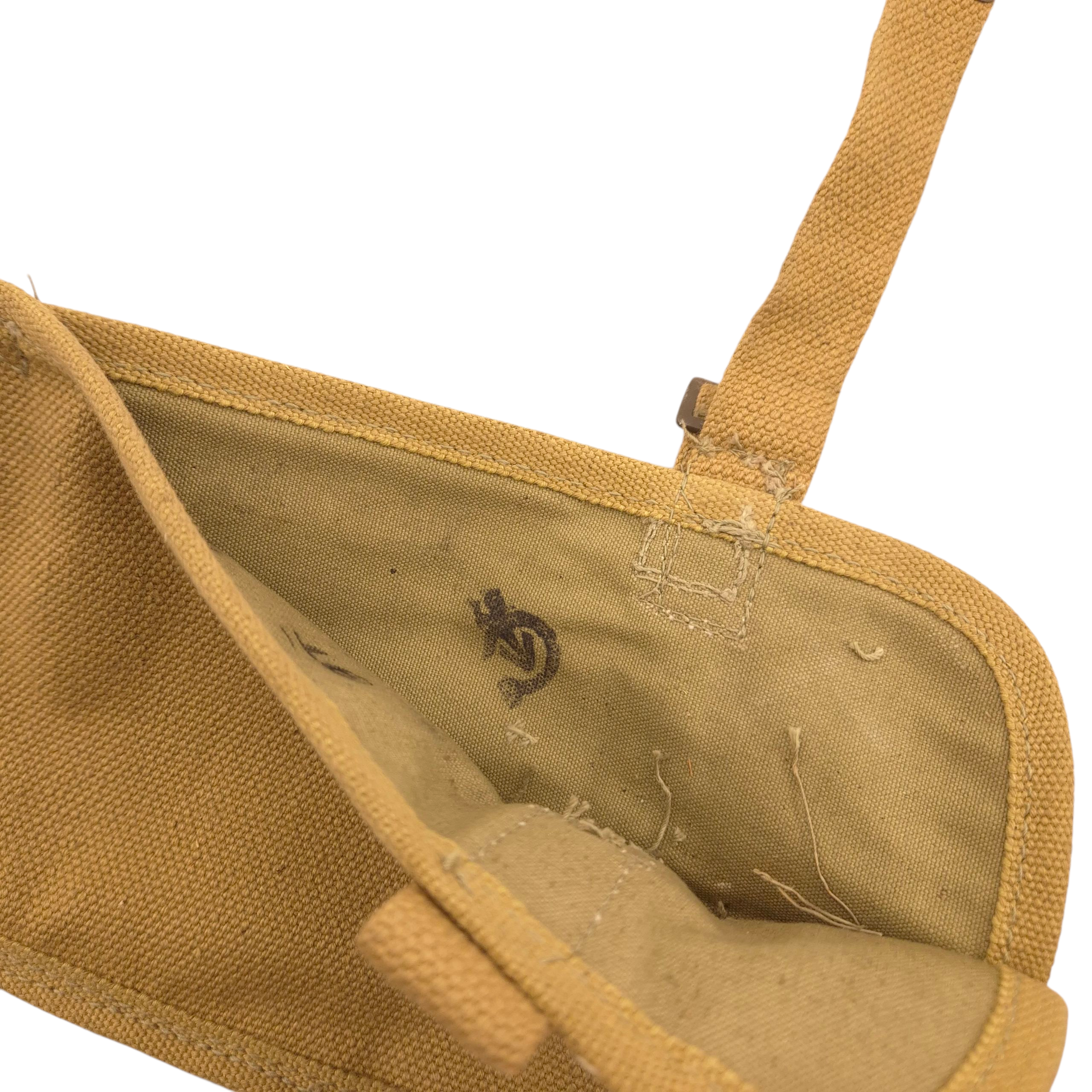 Canadian P37 Entrenchingtool Cover - Image 3