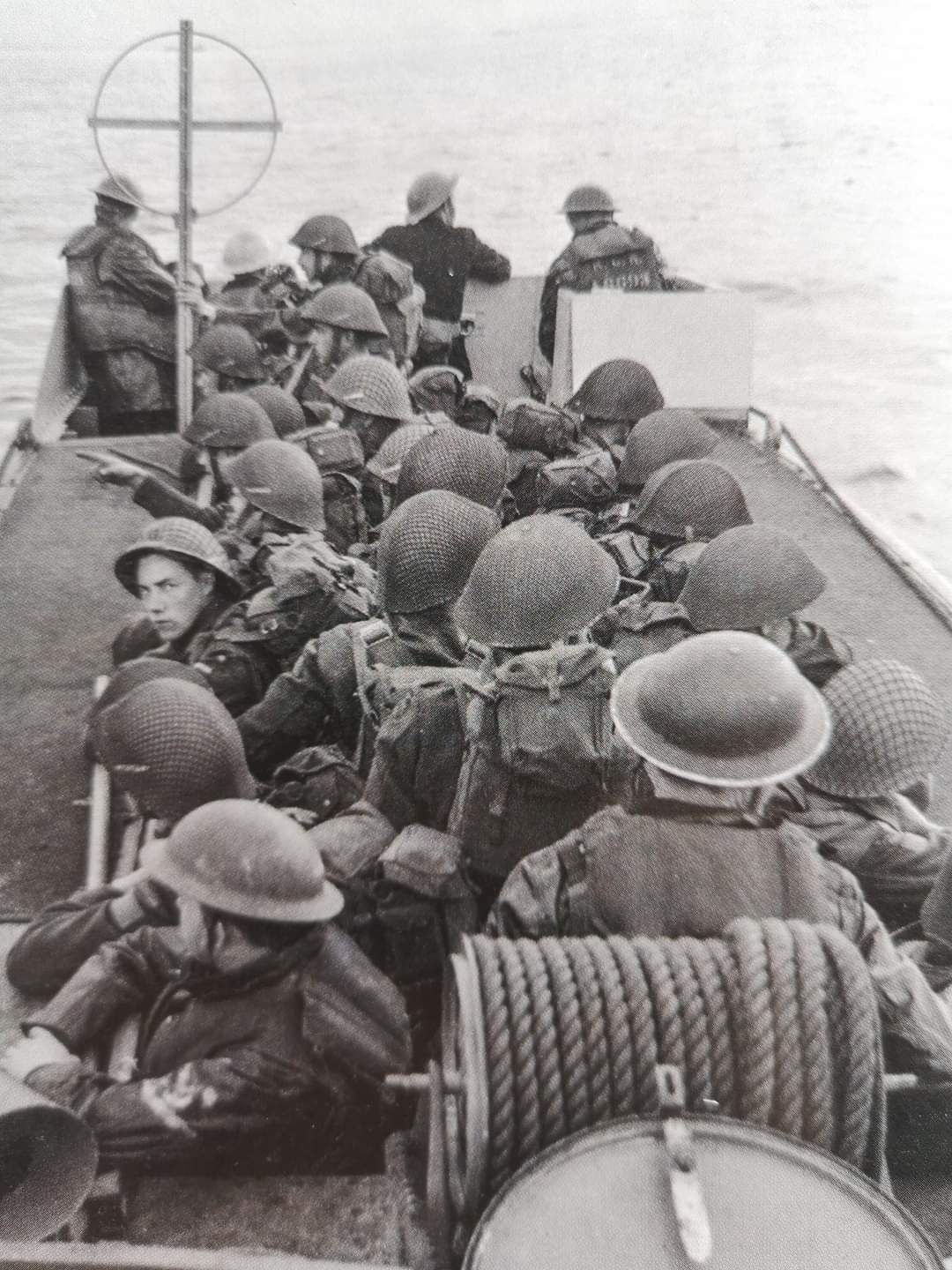 Canadian Light Respirator with bag - ZL&T 1943 - Image 14