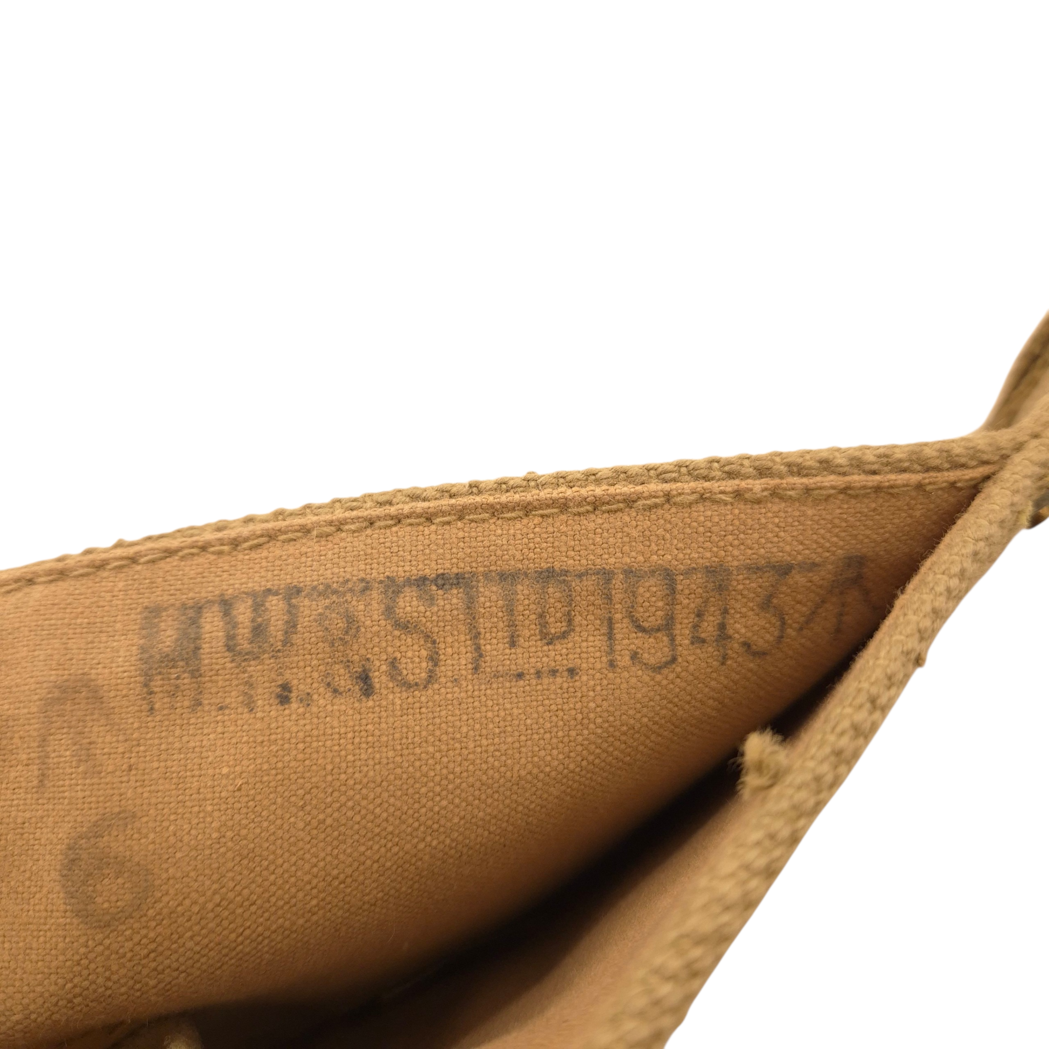 British P37 Web Carrier for Entrenchingtool - MW&S 1943 - Image 3