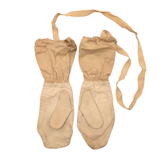 British Issue Winter Gloves – 1942