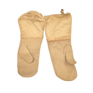British Issue Winter Gloves – 1942