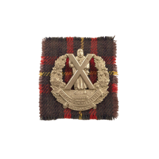 Cameron Highlanders of Ottawa – Cap badge with tartan