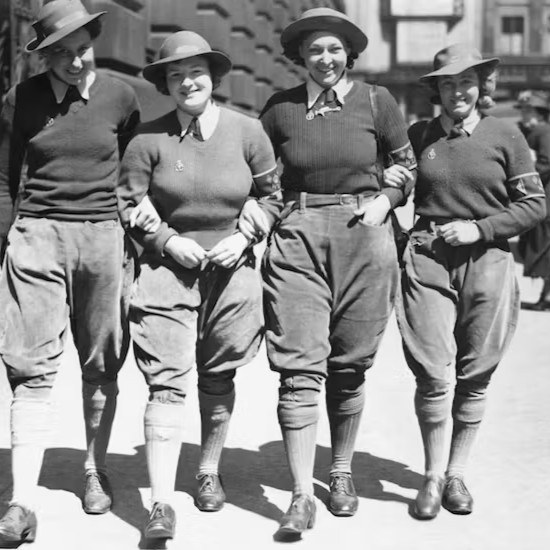 Women's Land Army Jumper - 1943 - Image 6
