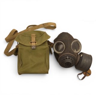 British Light Respirator with bag – 1944