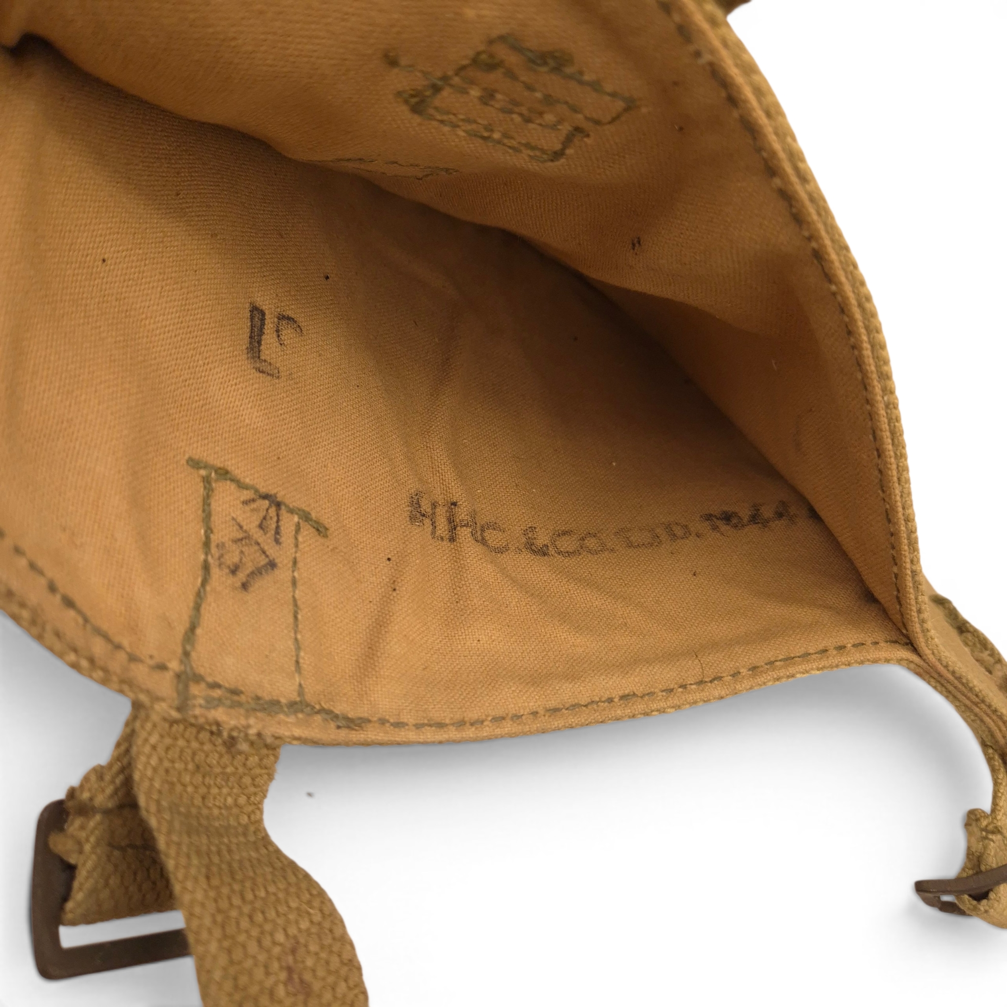 British P37 Web Carrier for Entrenchingtool - HHC&Co 1944 - Image 3