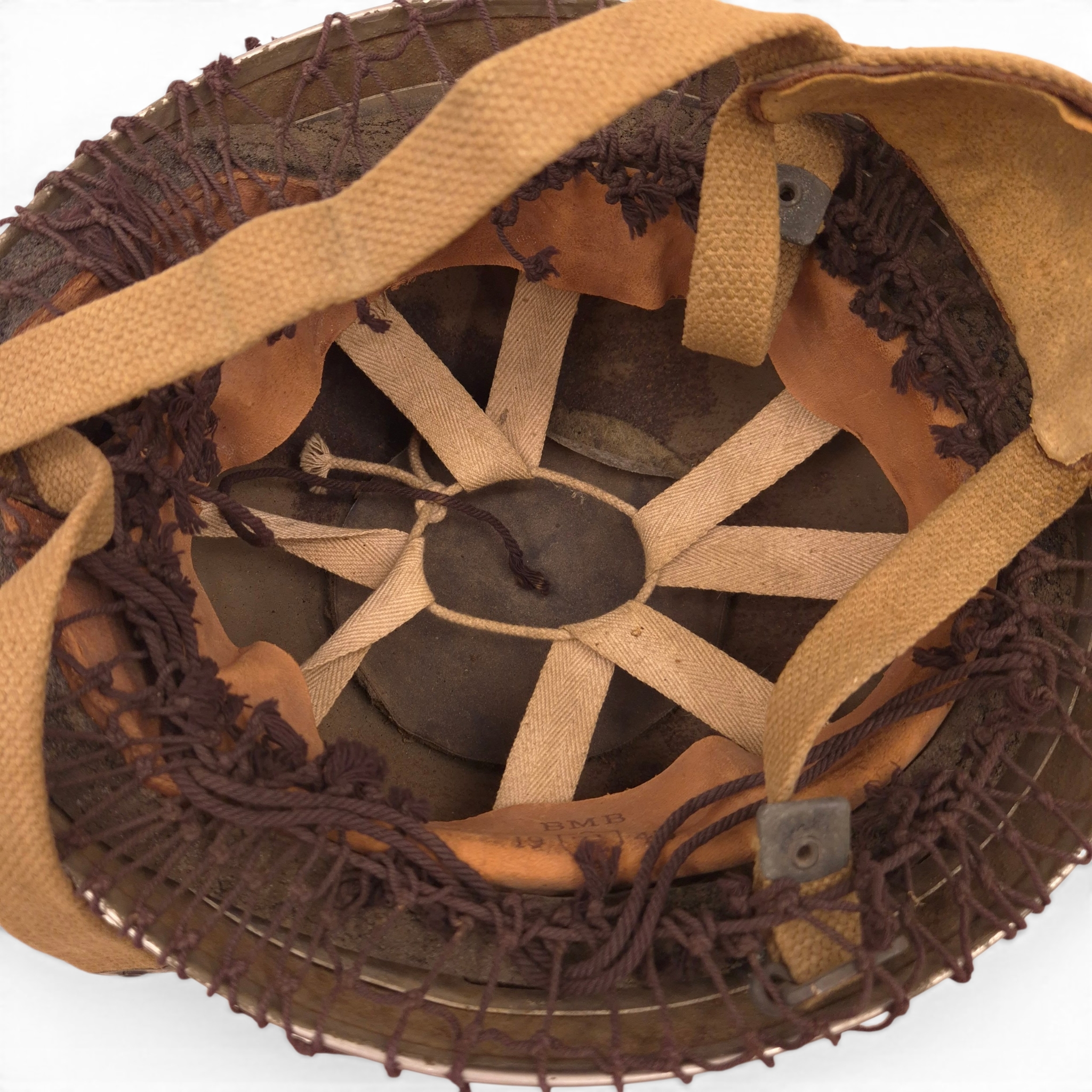 British MkII Paratrooper Helmet - BMB 1943 - Image 8