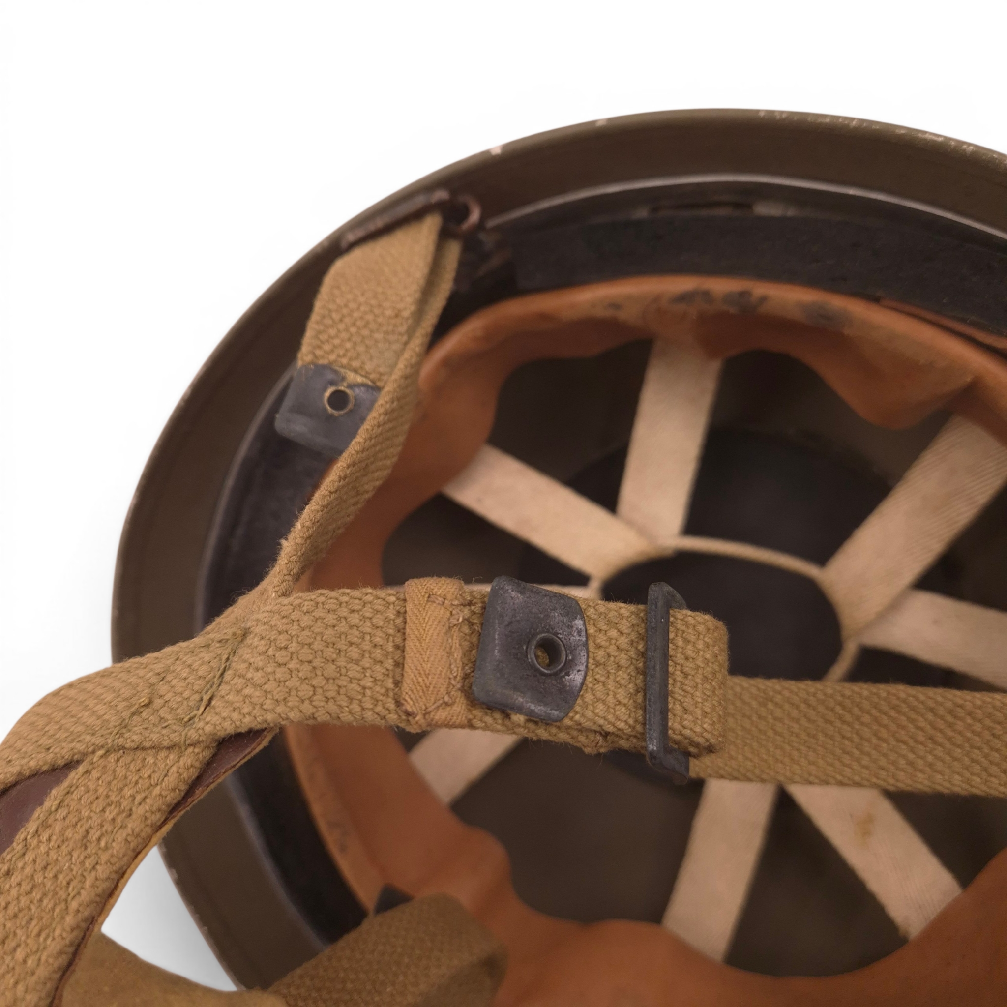 British MkII Paratrooper Helmet - BMB 1943 - Image 13