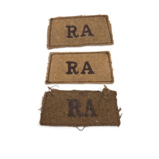 Royal Artillery embroidered slip-on shoulder titles