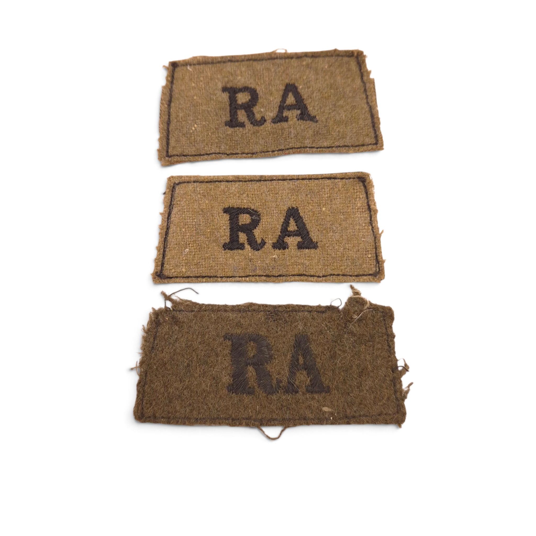 Royal Artillery embroidered slip-on shoulder titles