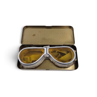 British Dispatch Rider’s Goggles in metal box 1943