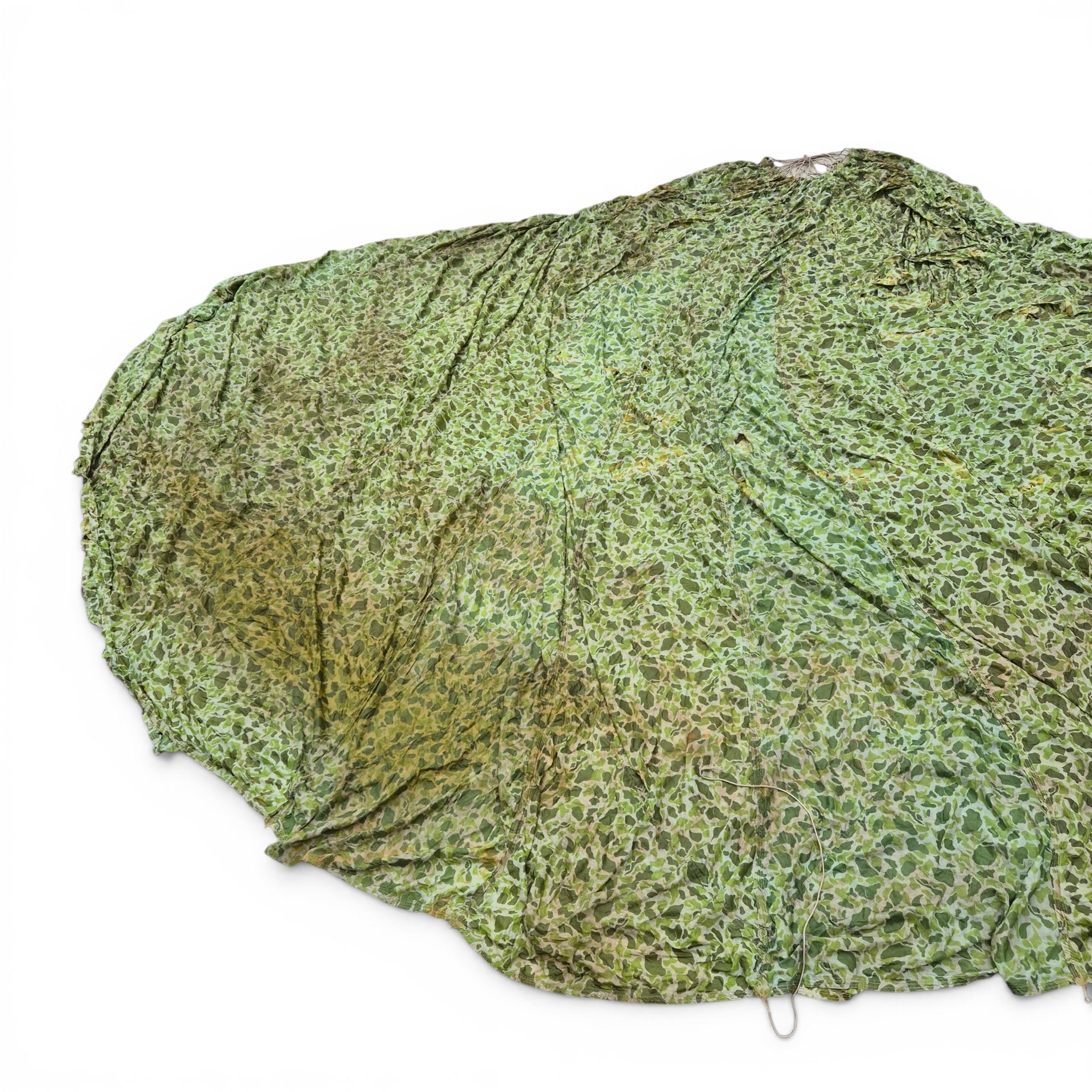 U.S. Camouflaged Parachute - July 1943 - Image 5