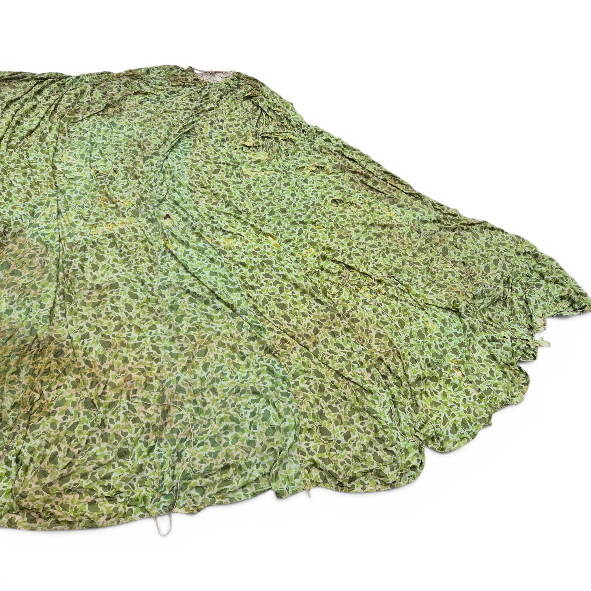 U.S. Camouflaged Parachute - July 1943 - Image 4