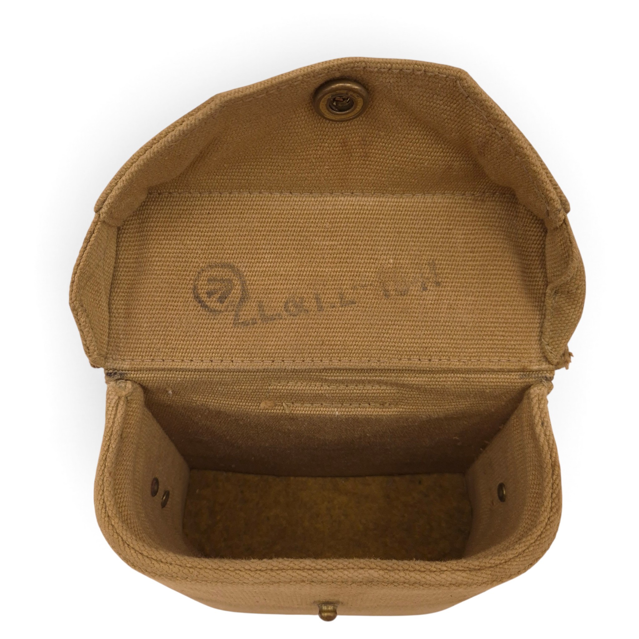 Canadian P37 Web Equipment Grouping - Image 10