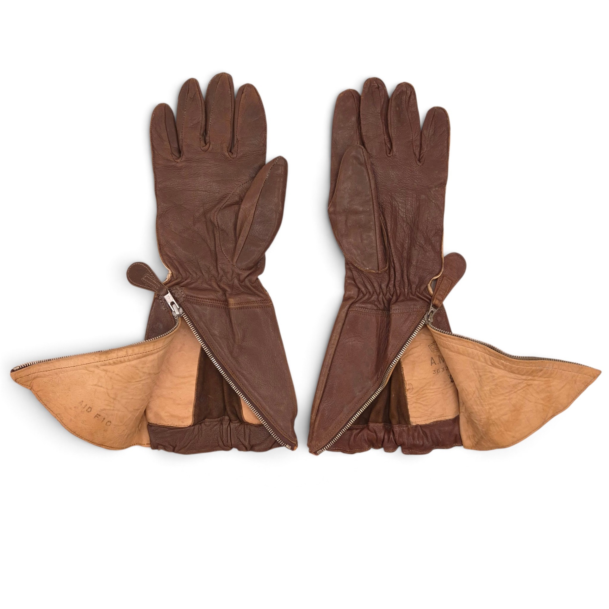 RAF 1941 Pattern Flying Gauntlets - Image 3