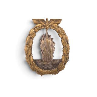Kriegsmarine Minesweeper Badge – Schwerin, Berlin.