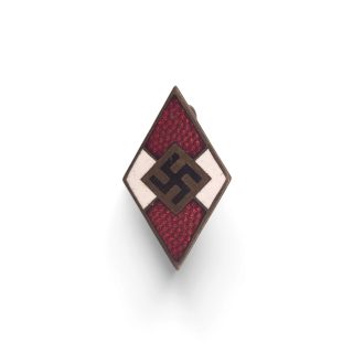 Hitler-Jugend Enamelled Membership Badge – M1/105