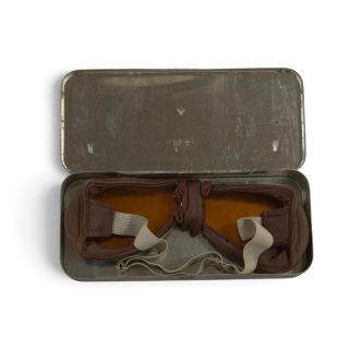 British Dispatch Rider’s Goggles in metal box 1941