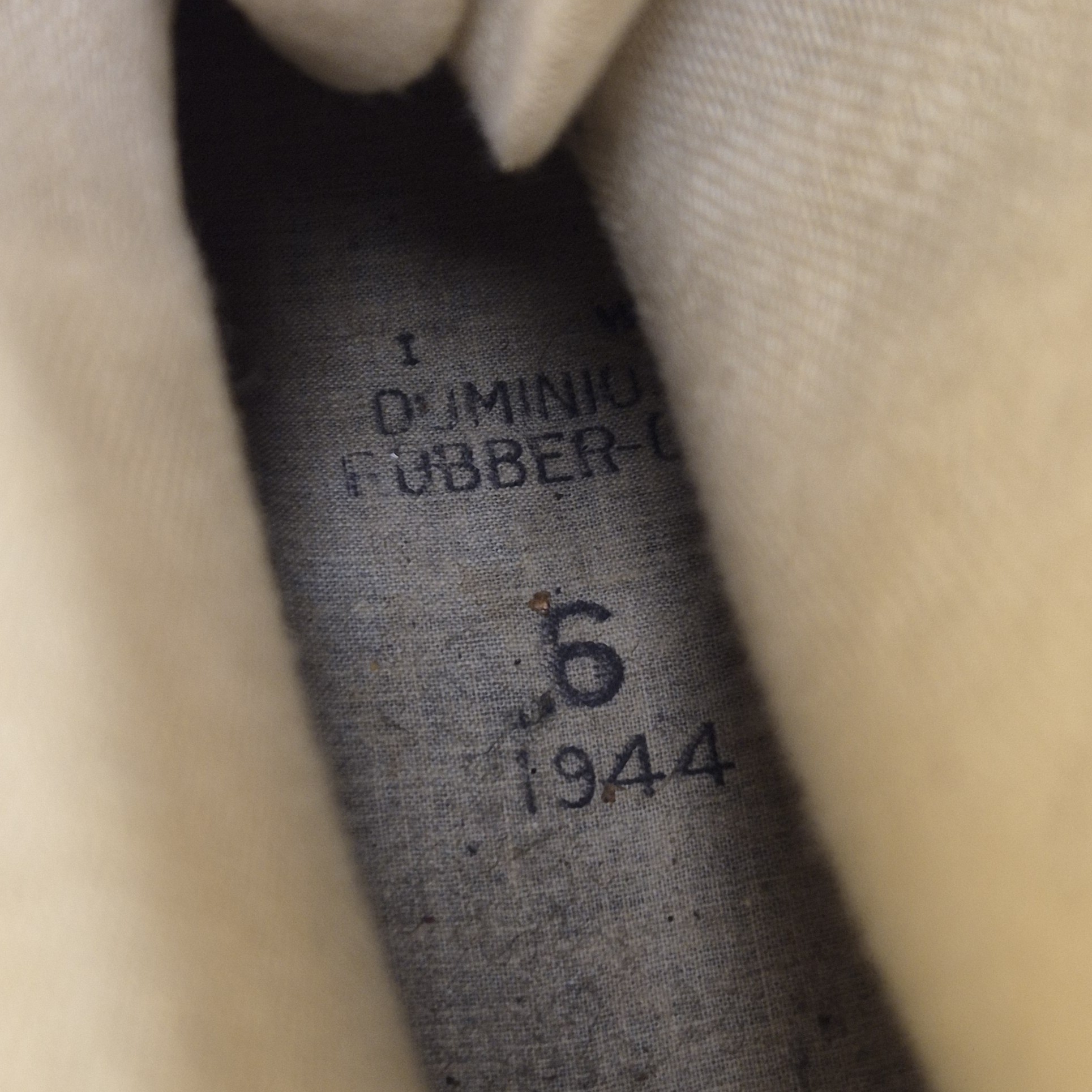 Canadian Rubber Boots - Dominion Rubber 1944 - Image 6
