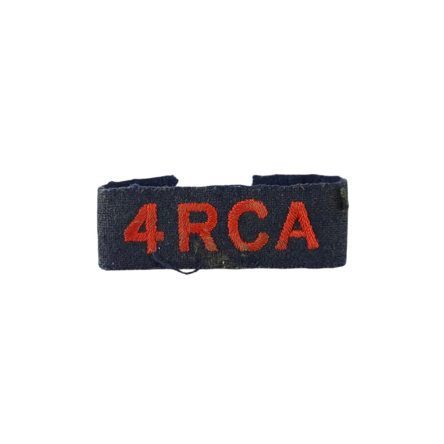 4th Field Regiment RCA - Embroidered shoulder title - Image 2