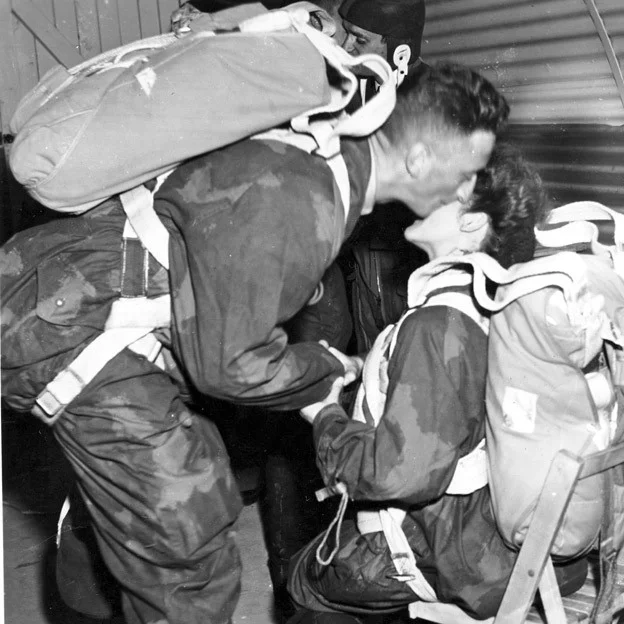 SOE Jumpsuit - RARE two different camouflage schemes - Image 3