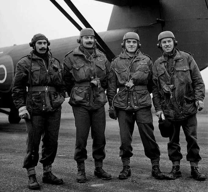 Glider Pilot’s Flying Helmet – Helmet, Crash, Lightweight - Image 15