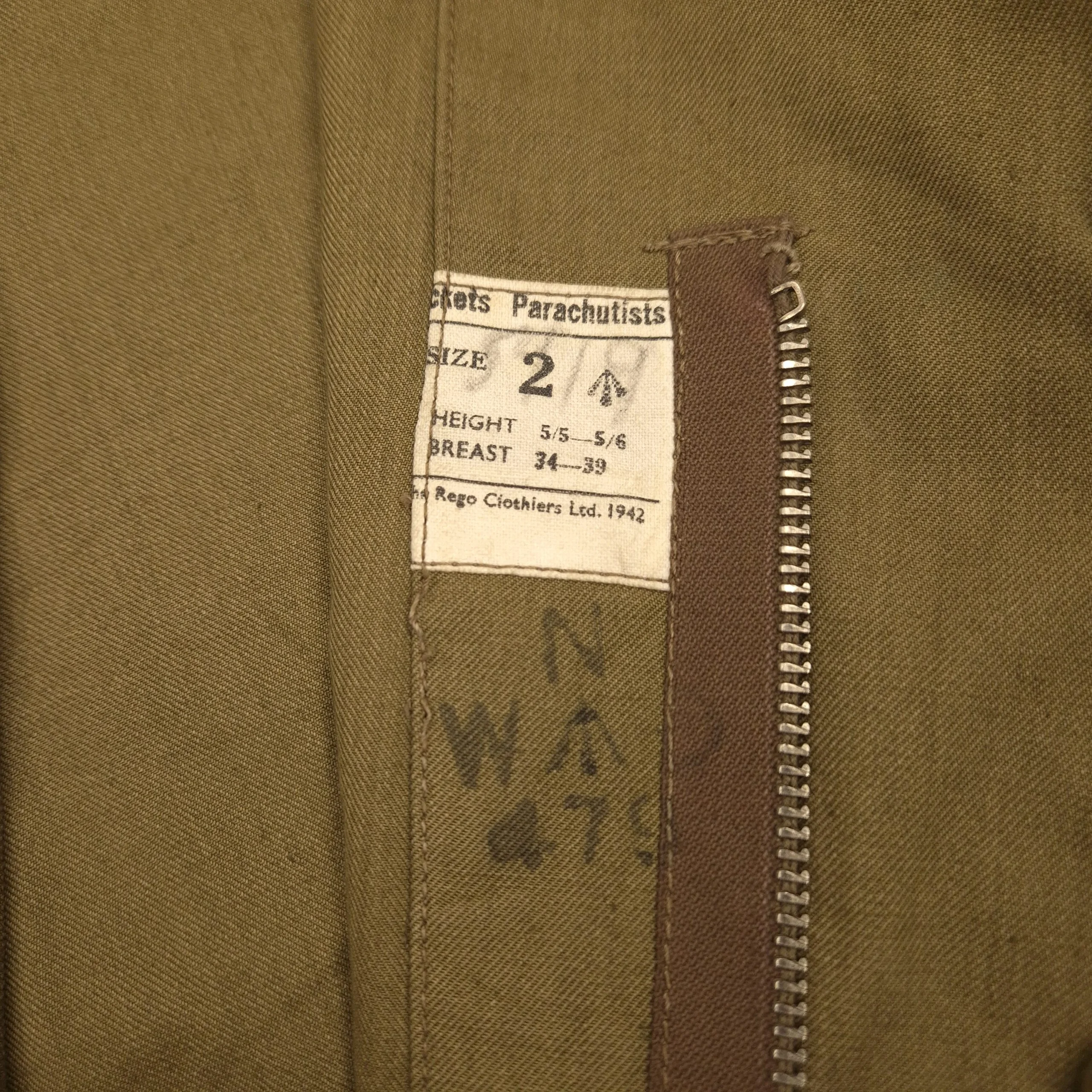 British Airborne 1st Model 'Step-In' Paratroopers Smock 1942 - Image 3