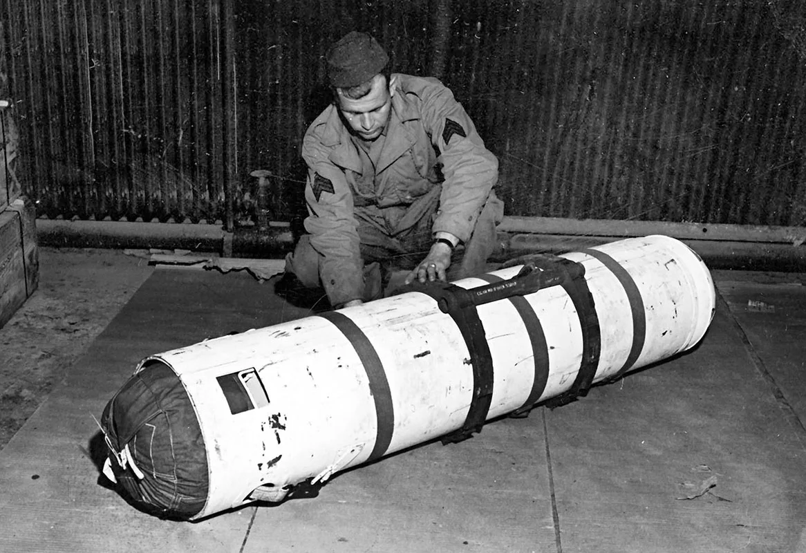 'C type' Parachute drop container Shackle - Image 11