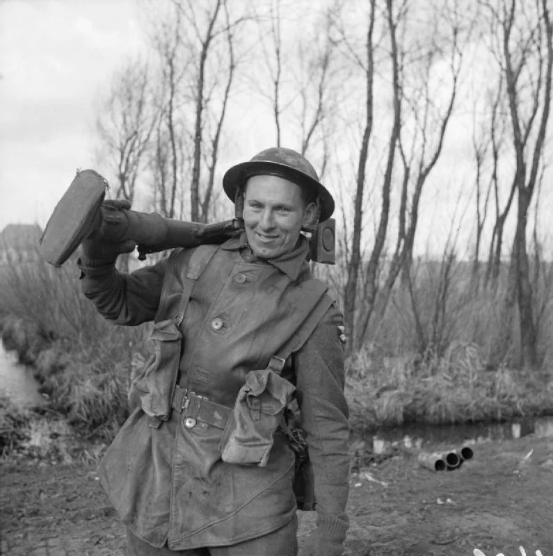 Gloucestershire Regiment - Helmet F&L 1940 - Image 9
