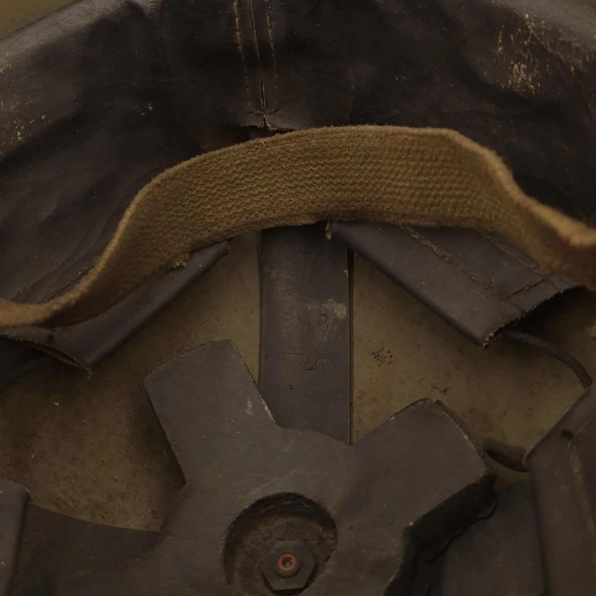 British/Canadian RAC Helmet - BMB 1940 - Image 9