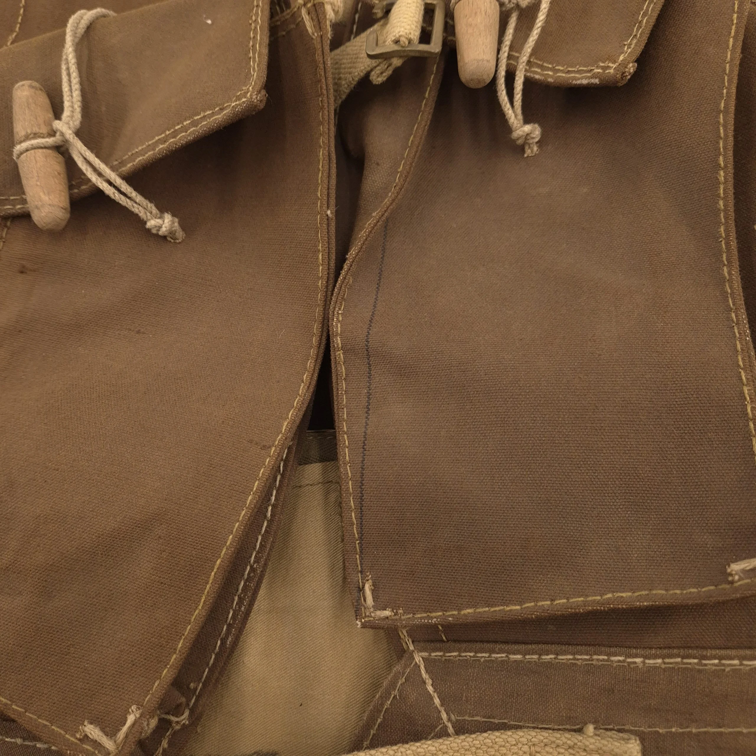 British 'Battle-Jerkin' H&S 1943 - Image 10