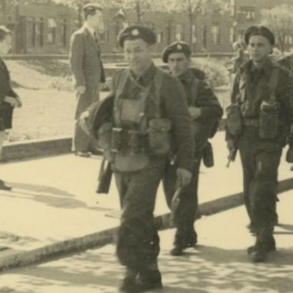 Canadian P37 Basic Pouches - ZL&T 1943 - Image 6