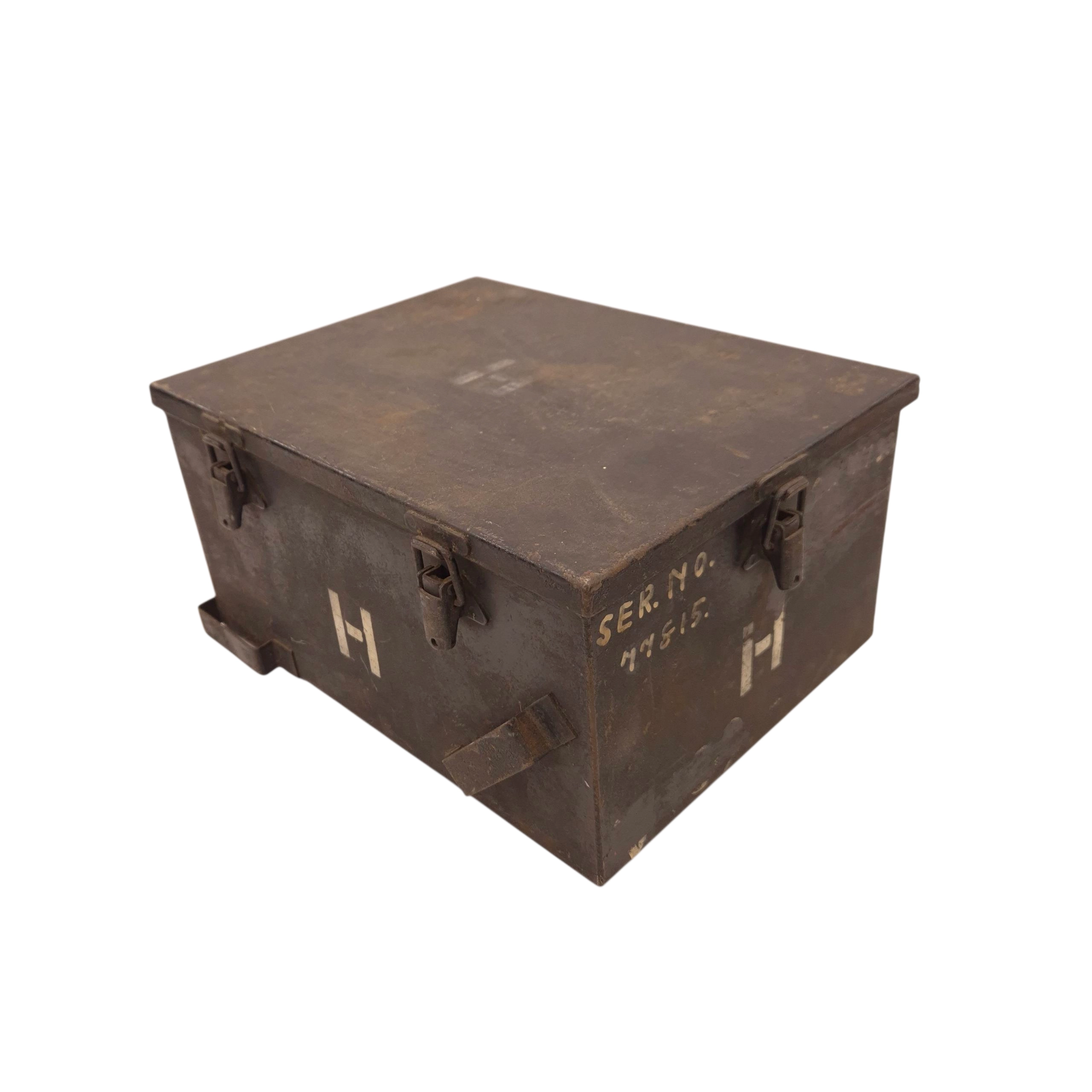 Type 3 MkII Clandestine Transceiver (B2) in Drop Containers - Image 19