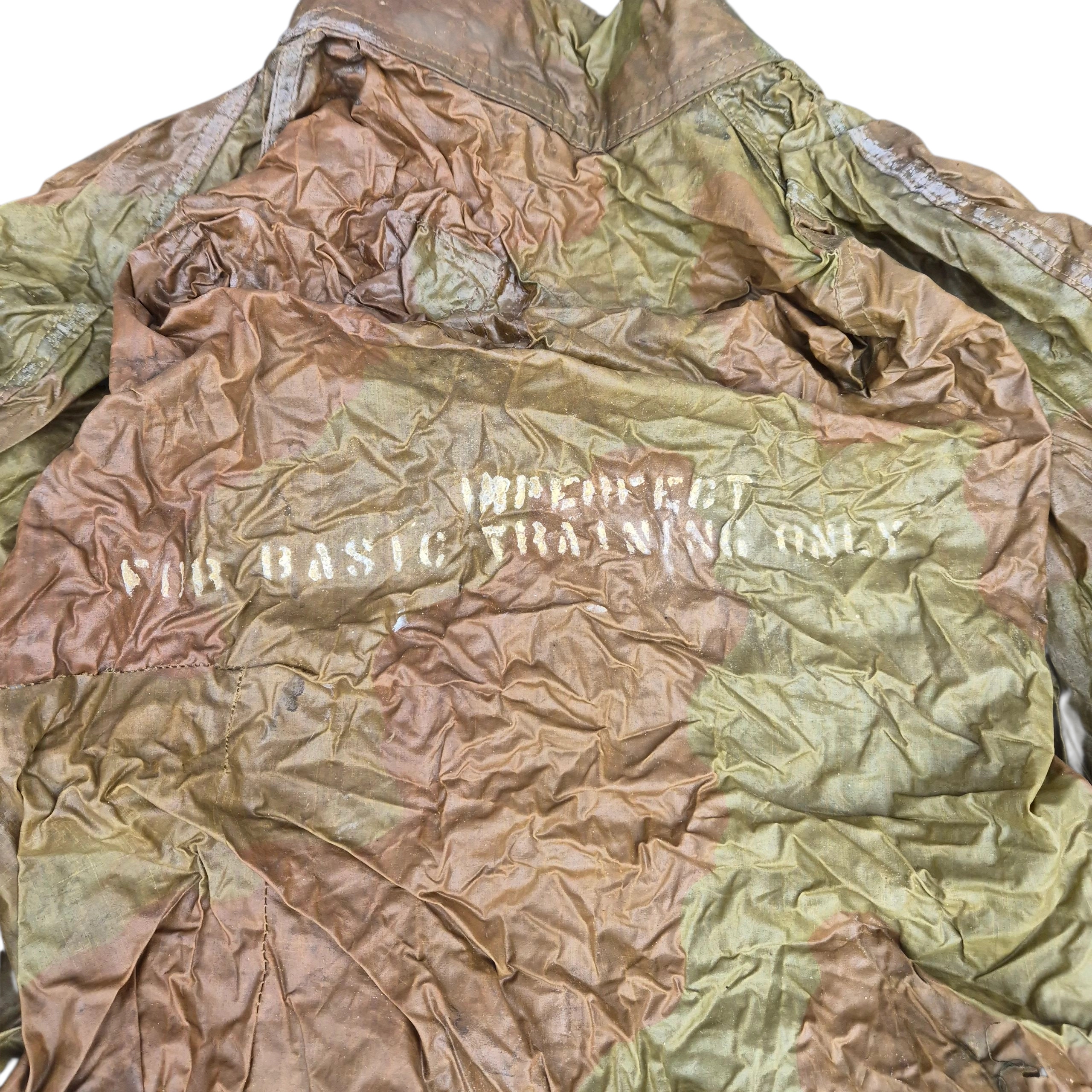 1942 Dated Canadian Anti-Gas Cape - Image 13