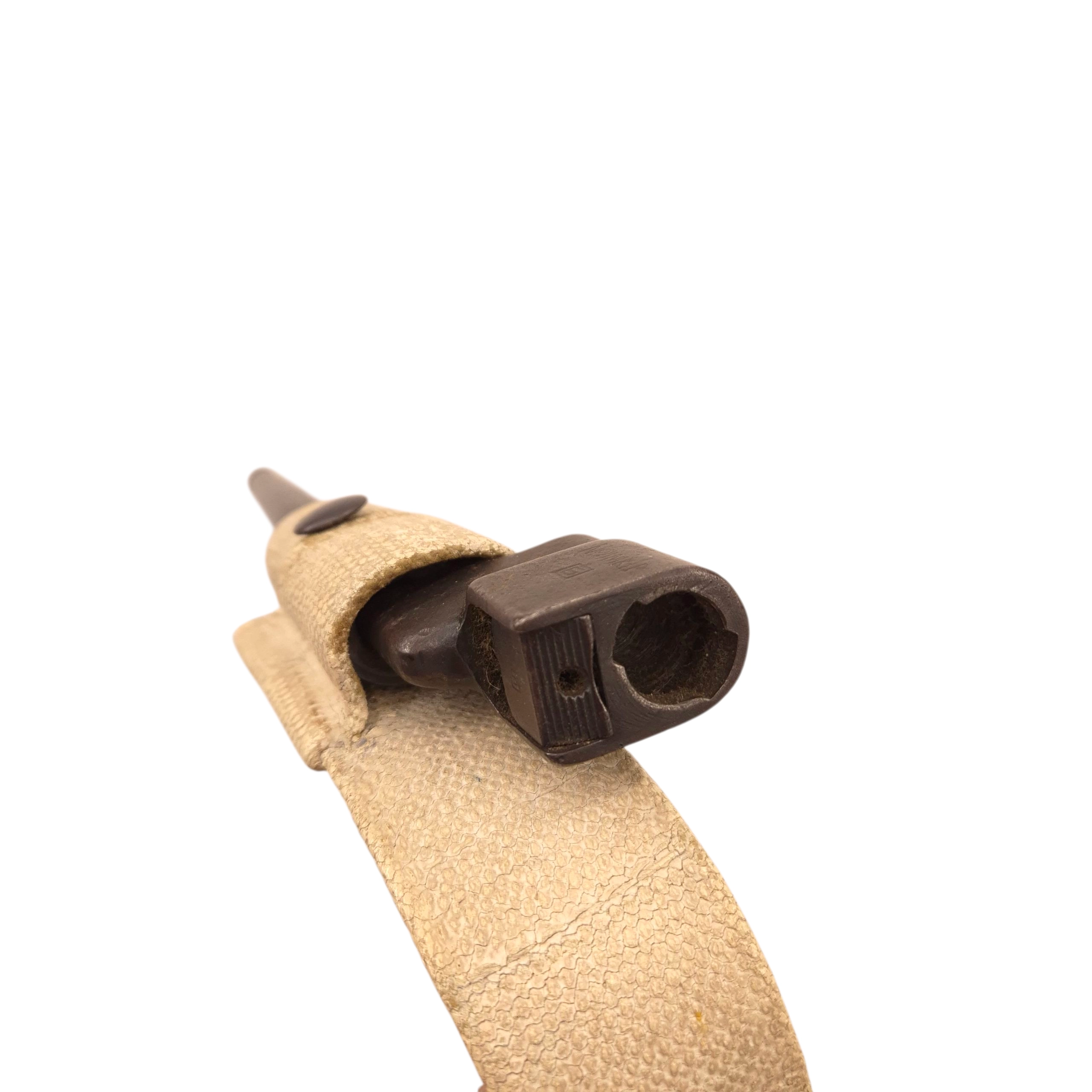 Bayonet with White Web Frog - Military Police / Canadian Provost Corps - Image 5