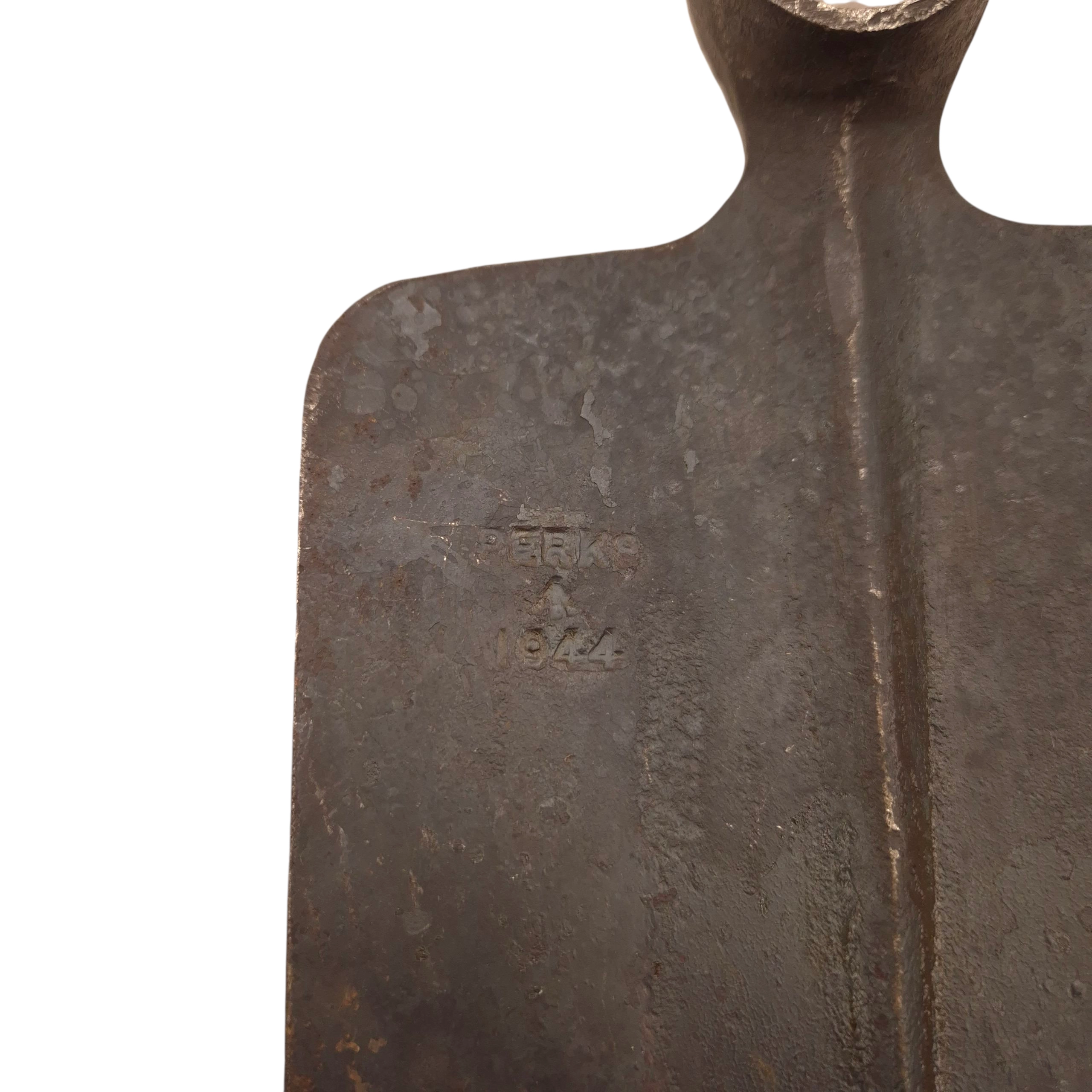 Canadian P37 Entrenchingtool - Image 5