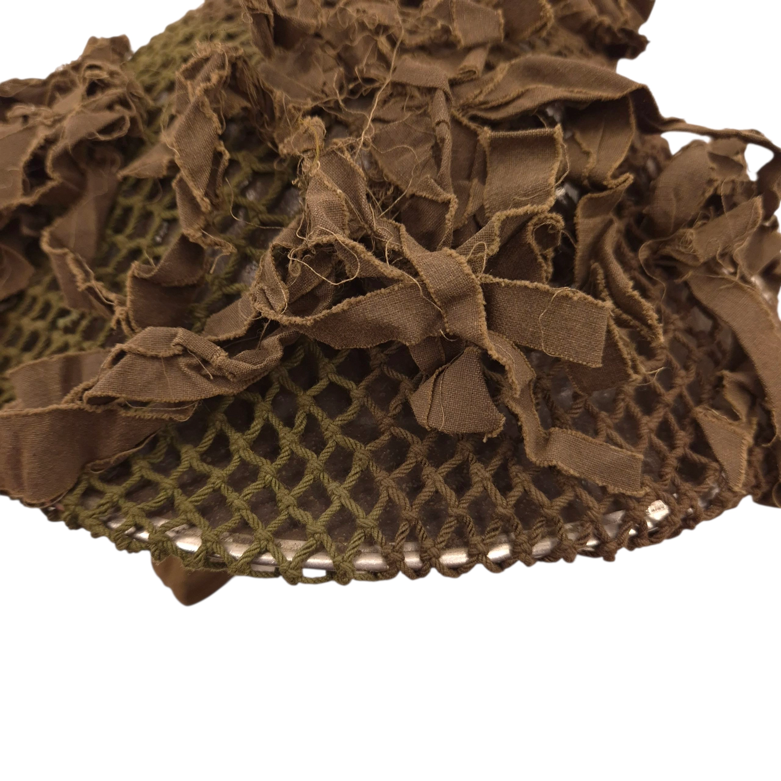 Canadian 'two-tone' camouflage helmet net with scrim - Image 3