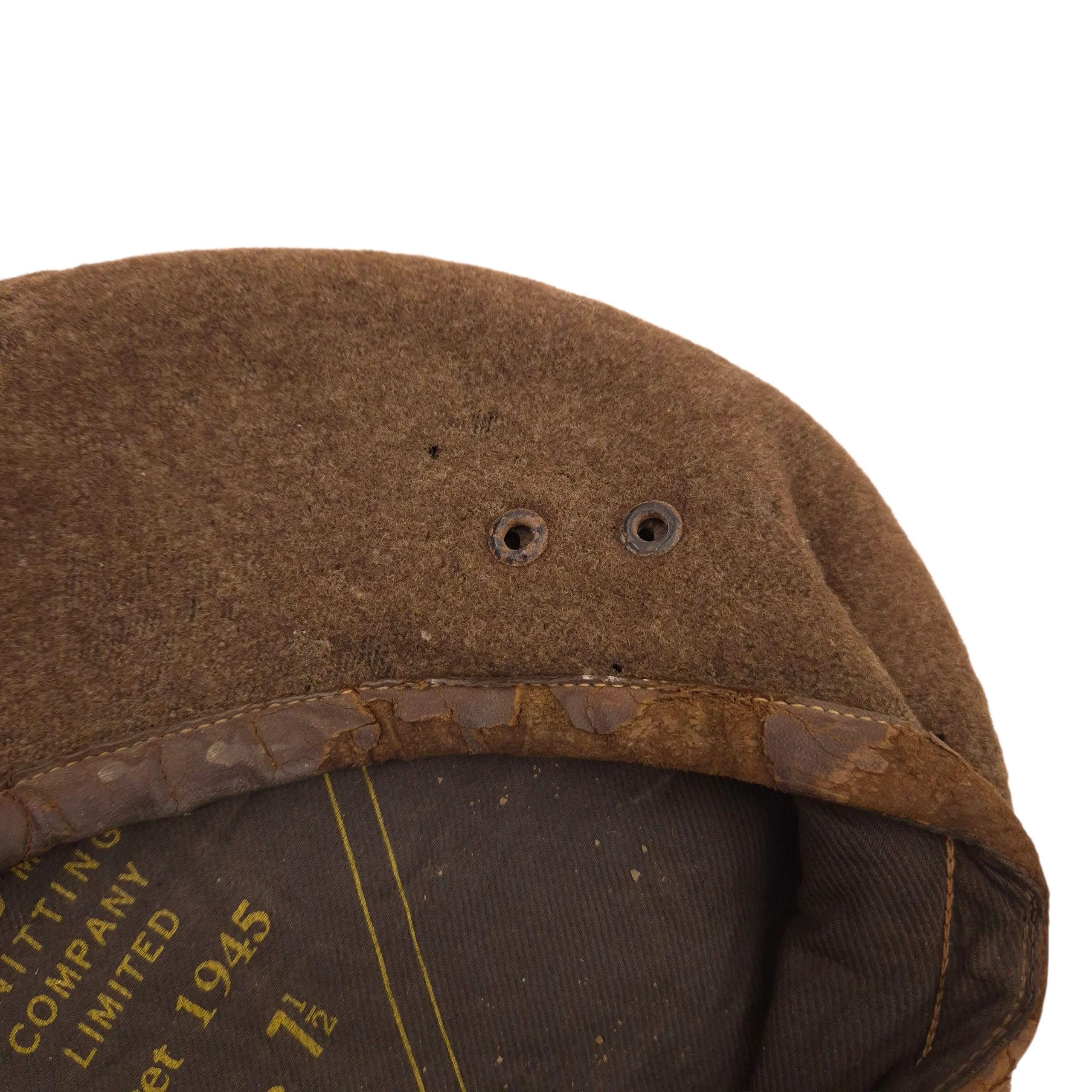 Queen's Own Rifles of Canada - Beret 1945 - Image 7