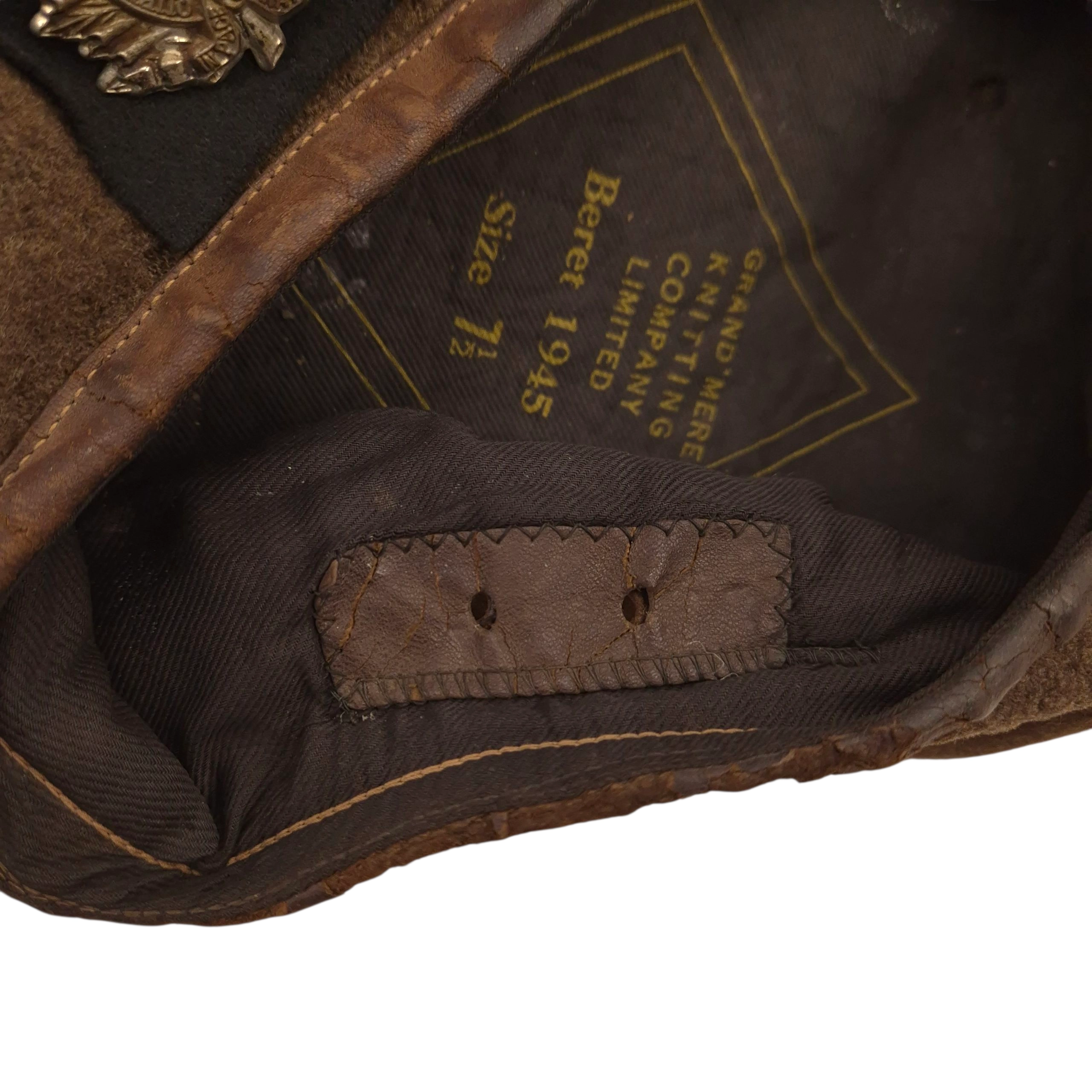 Queen's Own Rifles of Canada - Beret 1945 - Image 8