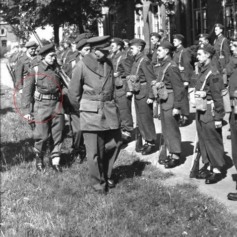 Canadian P37 Web Cartridge Carriers - ZL&T 1941 - Image 6