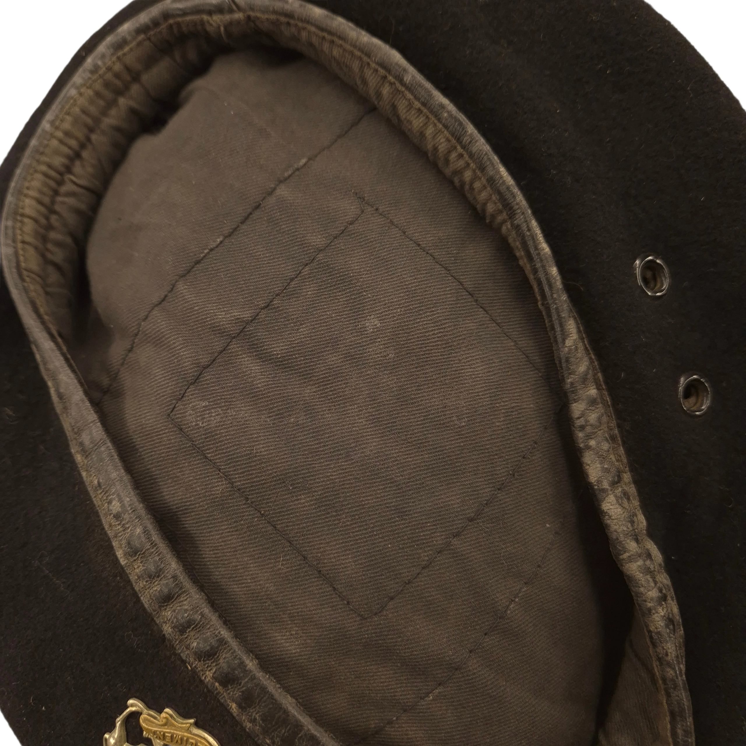 Calgary (Tank) Regiment, 14 CAR - BD Jacket and Beret 1944 - Image 19