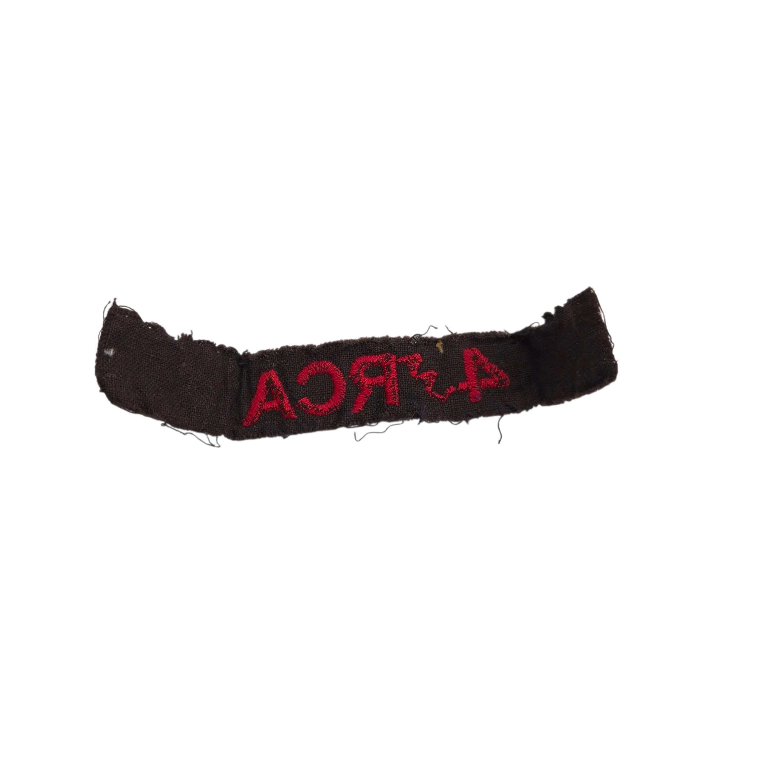 4th LAA RCA - Embroidered shoulder title - Image 3