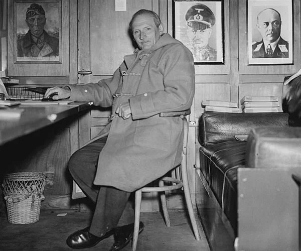 British Duffle Coat - Size 3 - Image 12