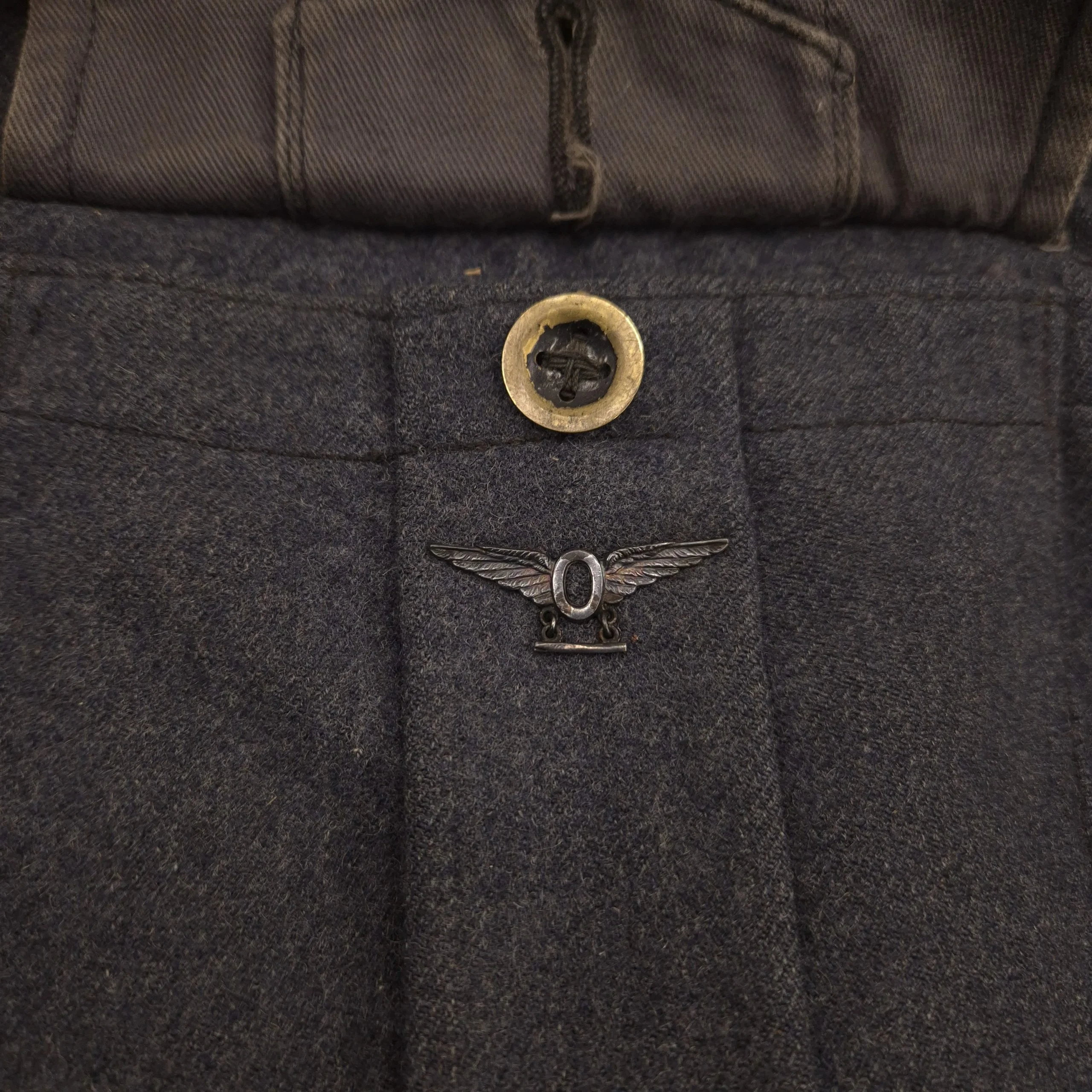 RCAF Pilot's Aircrew Blouse - 1943 - Image 11