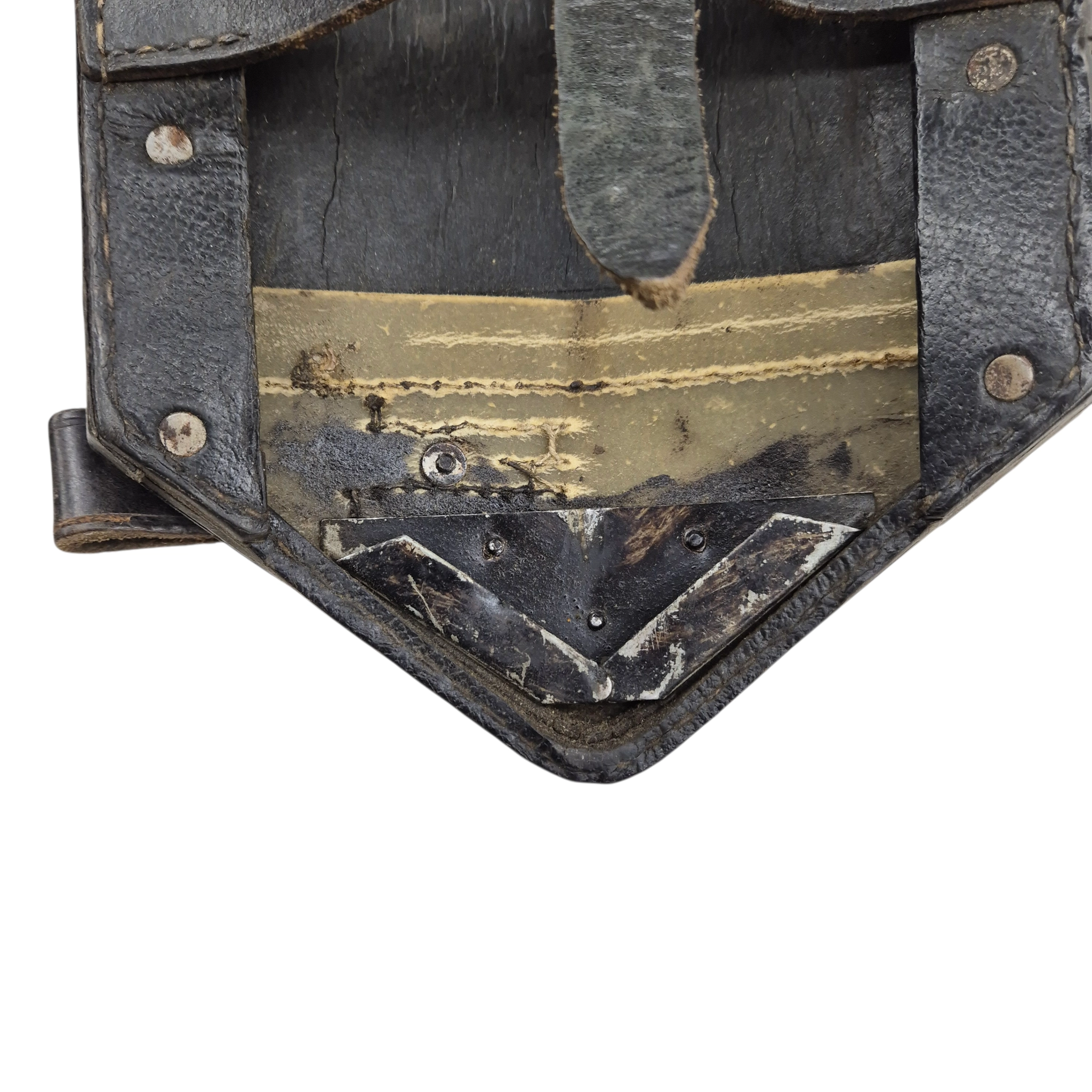 German Folding Shovel and Carrying Case - Image 8