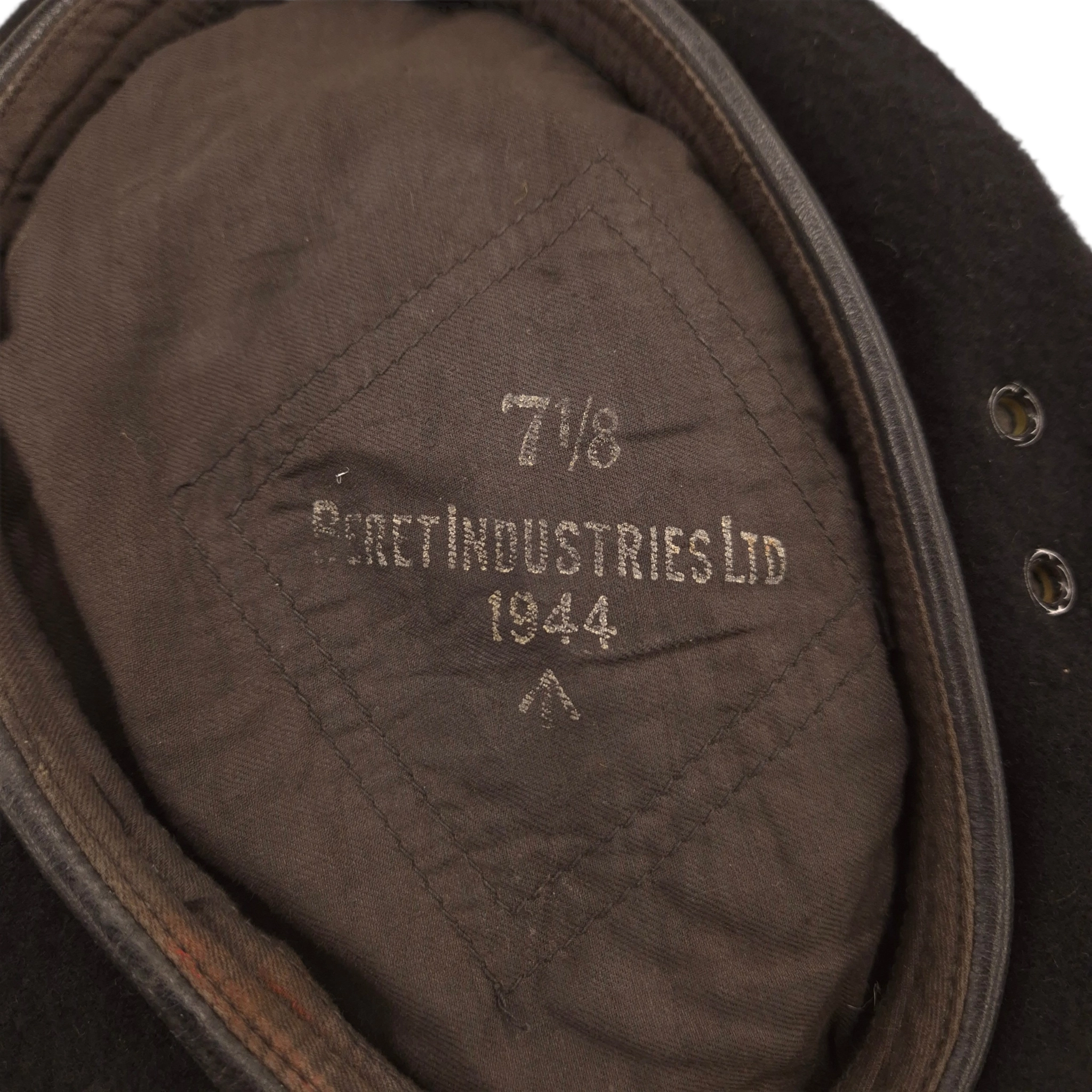 British RAC Beret - Beret Industries Ltd - 1944 - Image 2